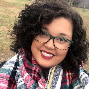 Meet your Posher, Leeann